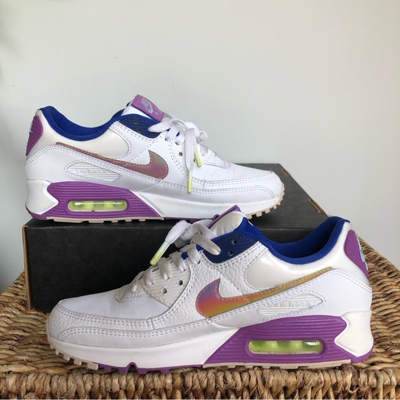 SOLD Nike Women's Air Max 90 SE Easter Sneakers - Picture 4 of 13
